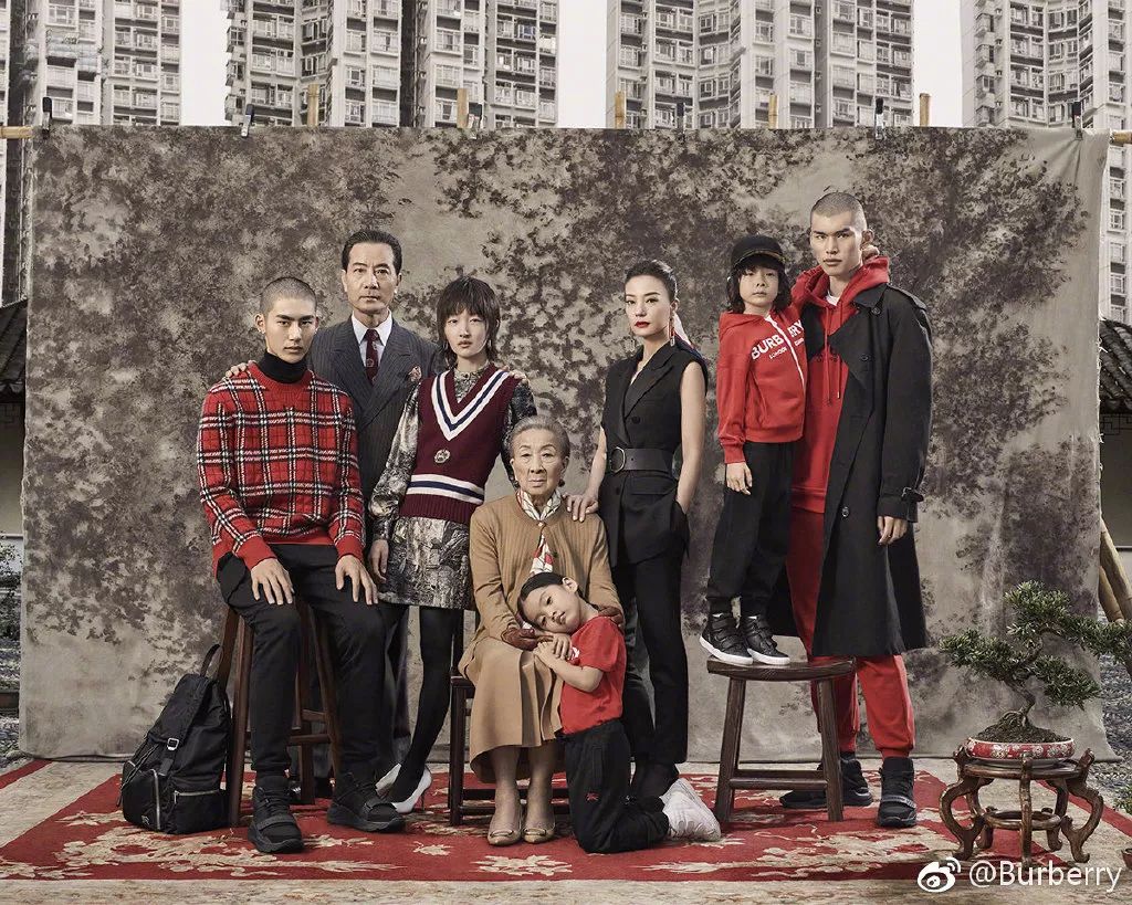 BURBERRY（博柏利） “親”華記：潮起，能否銷隨？