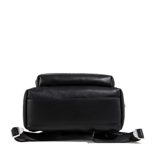 Givenchy/紀(jì)梵希 女士黑色真皮雙肩包Backpacks BB05533683 001