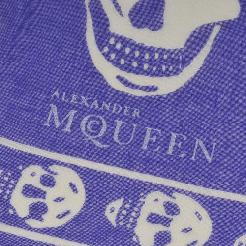 Alexander McQueen/亞歷山大麥昆 經(jīng)典骷髏圖案方形圍巾 ML