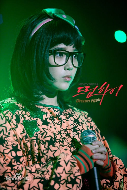 http://m.fjsenfa.cn/pics/star/pic/2e99c2ee8230ac90afdbb3d7826b9a1b.jpg