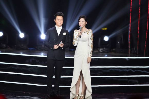 http://m.fjsenfa.cn/pics/star/pic/4919/f22d5c5882cf1421641bc67bb598.jpg