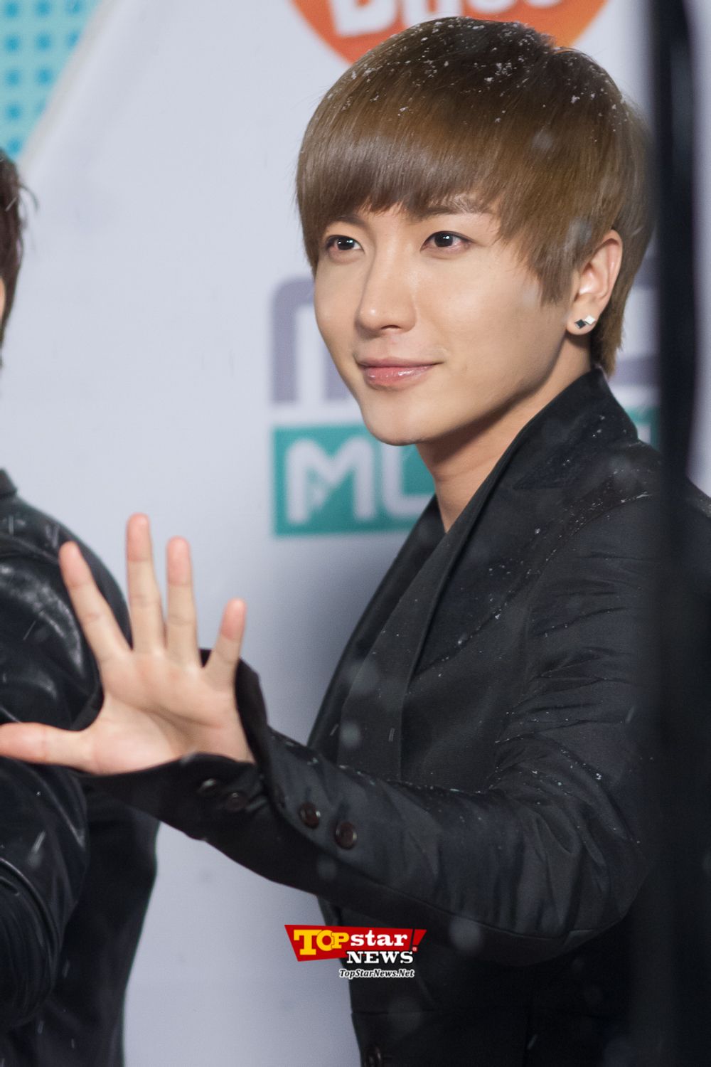 http://m.fjsenfa.cn/pics/star/pic/49d265e7a731fe0a90a3849560966e0c.jpg