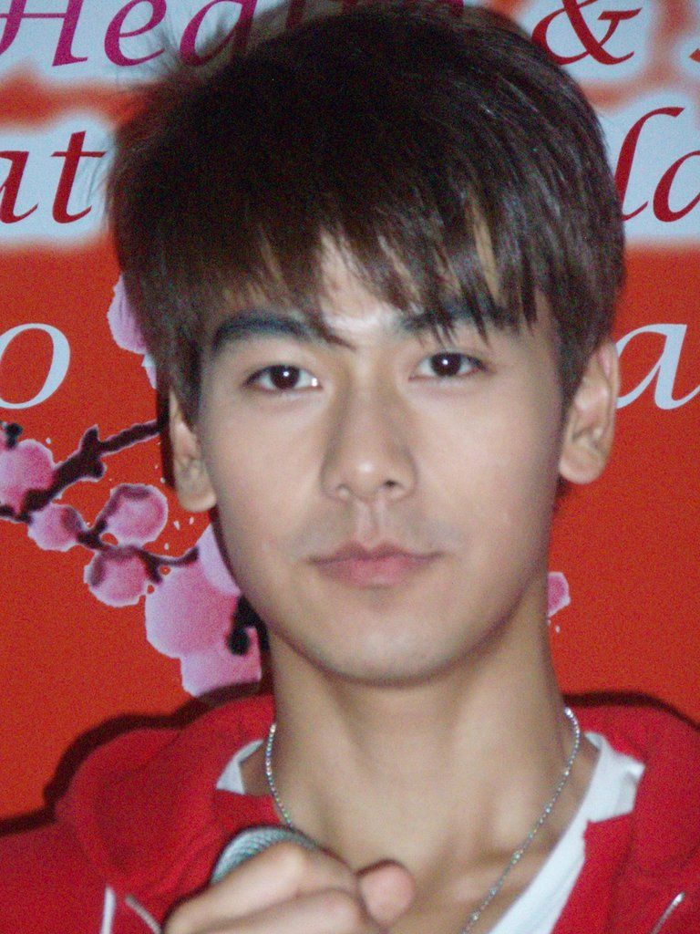 http://m.fjsenfa.cn/pics/star/pic/528e12b16883ba272002517875e91e11.jpg