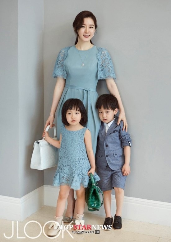 http://m.fjsenfa.cn/pics/star/pic/93ef815ea614c0c1327090b5ea4ca150.jpg