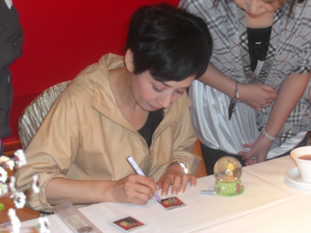 http://m.fjsenfa.cn/pics/star/pic/a33b/0fb152a8ce9a401e8af6104b03e1.jpg
