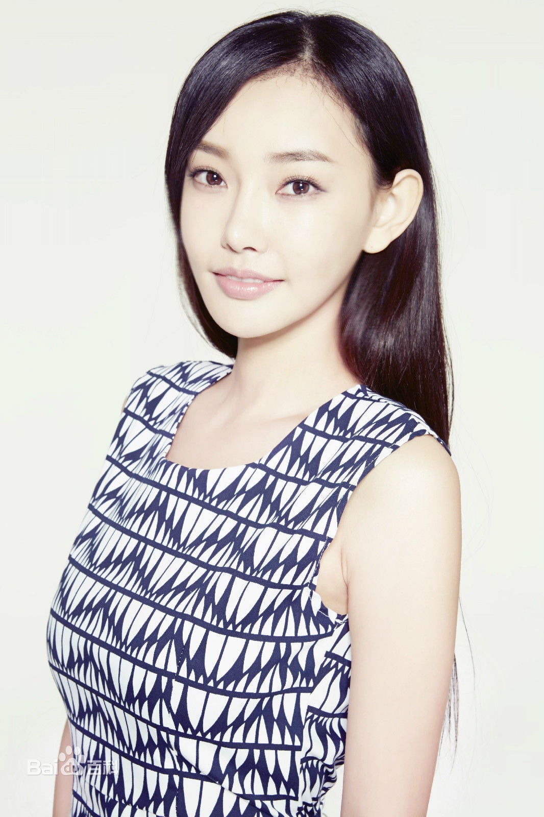 http://m.fjsenfa.cn/pics/star/pic/ad2ef7e312555418f8b0af1786020791.jpg