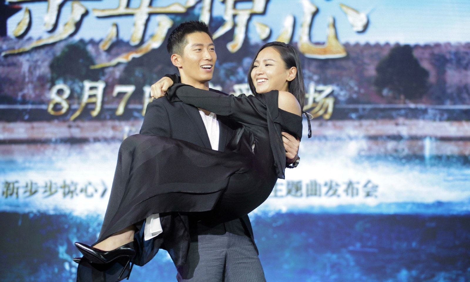 http://m.fjsenfa.cn/pics/star/pic/b673/cc4661ee76cacac886e888b807c1.jpg