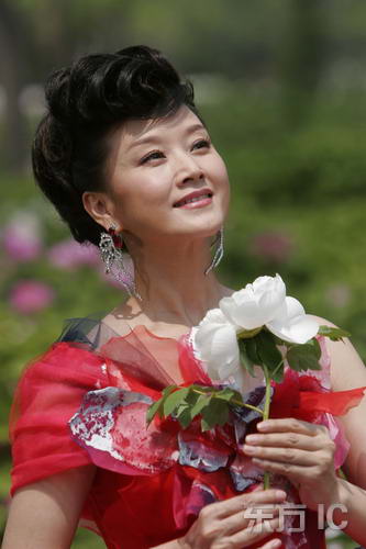 http://m.fjsenfa.cn/pics/star/pic/e6e0d3554313eb28df60528e3b44b9ae.jpg