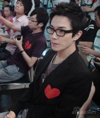 http://m.fjsenfa.cn/pics/star/pic/fe8a6852f67744e41ed30f2bb3306ca8.jpg